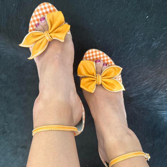 Y2K Cottage core Charles David Orange and white checkered bow romantic heels